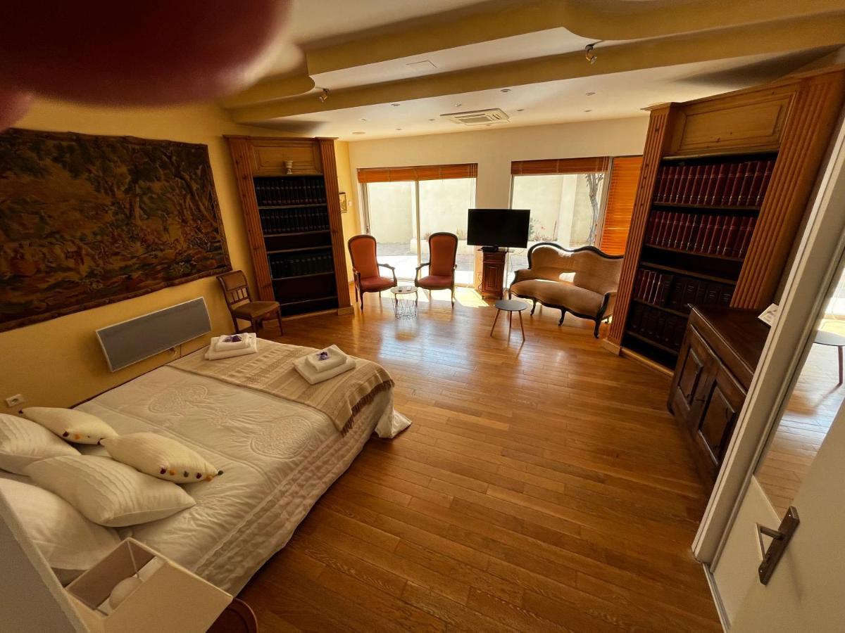 Au Coeur Des Lices *** Centre Historique Appartement