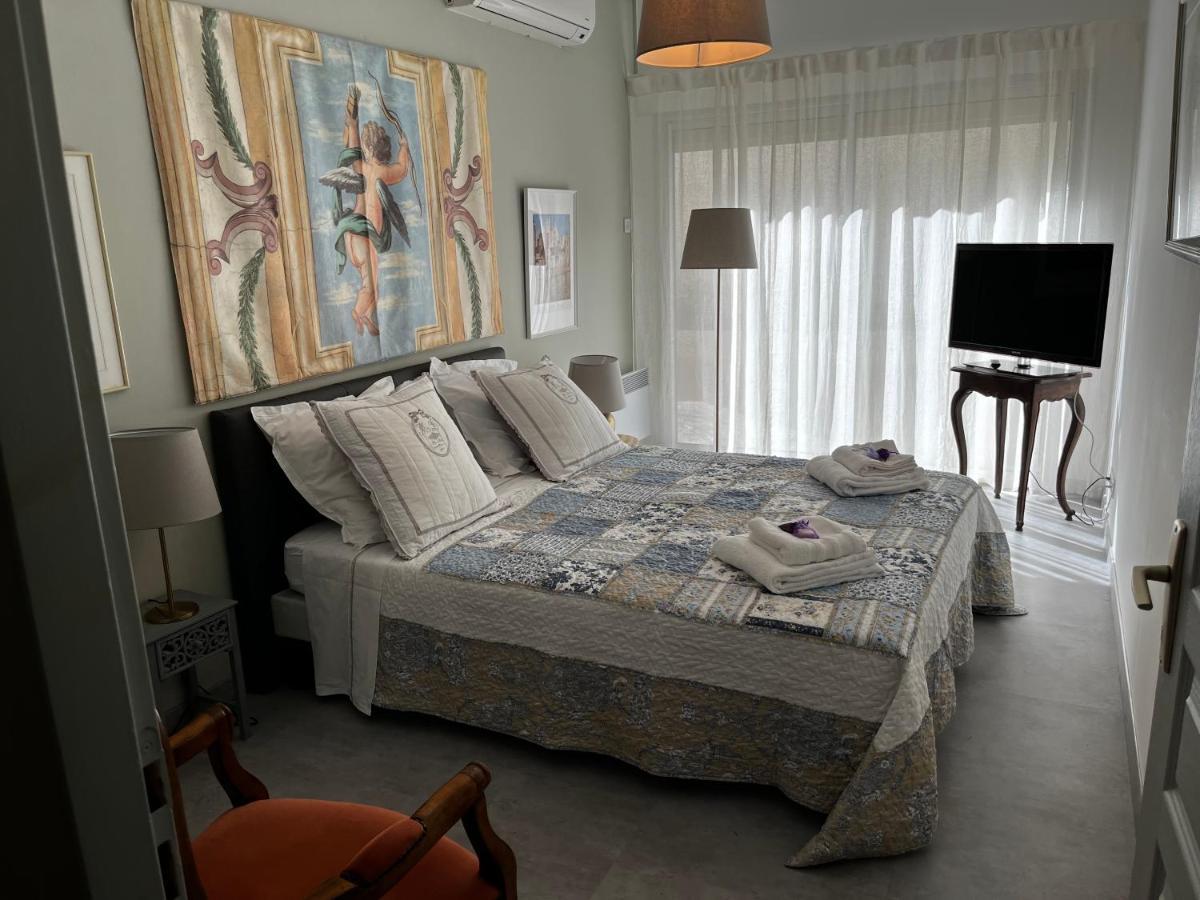 Appartement Au Coeur Des Lices *** Centre Historique *